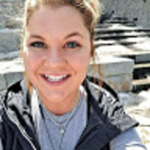 Meet your Posher, Alexandra